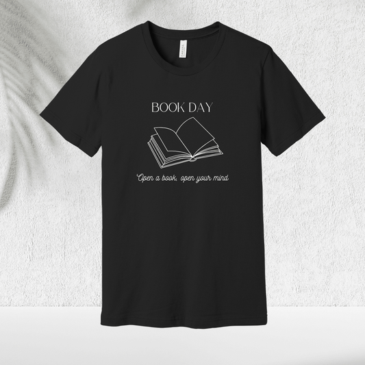 Literara T-Shirt - Chicasana